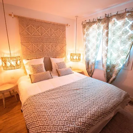 Holiday home La Boheme. Maison De Village Cosy, Jardin Et Spa.
