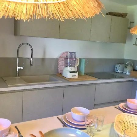 Holiday home La Boheme. Maison De Village Cosy, Jardin Et Spa. *