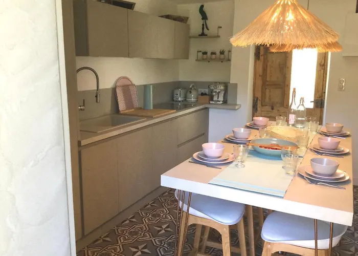 La Boheme. Maison De Village Cosy, Jardin Et Spa. Octon