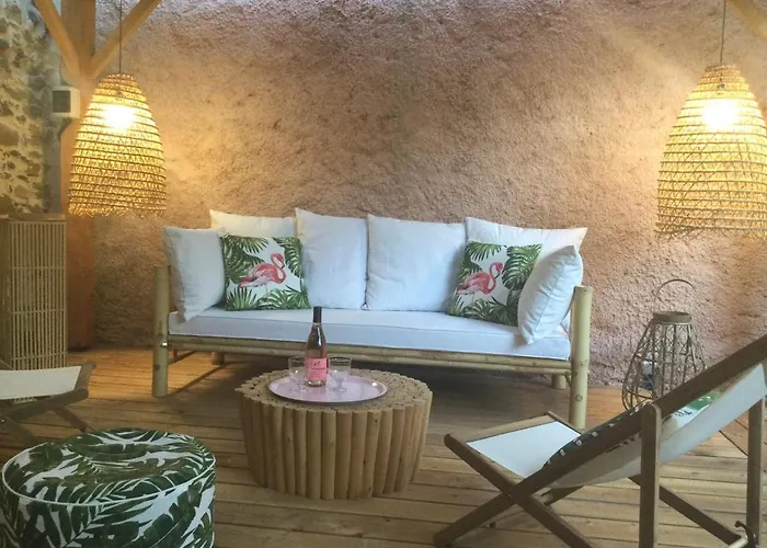 La Boheme. Maison De Village Cosy, Jardin Et Spa. Octon